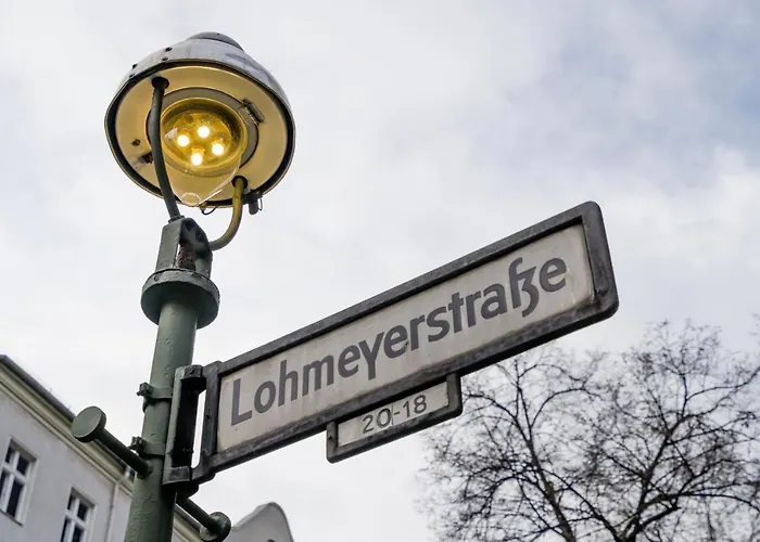 The Lohmeyerstr Iii, Lovely 2 Bedroom Group & Family Friendly, 2- 4 Guests, Self Check In شقة *