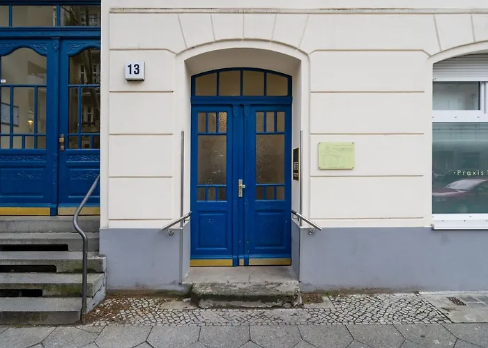 The Lohmeyerstr Iii, Lovely 2 Bedroom Group & Family Friendly, 2- 4 Guests *